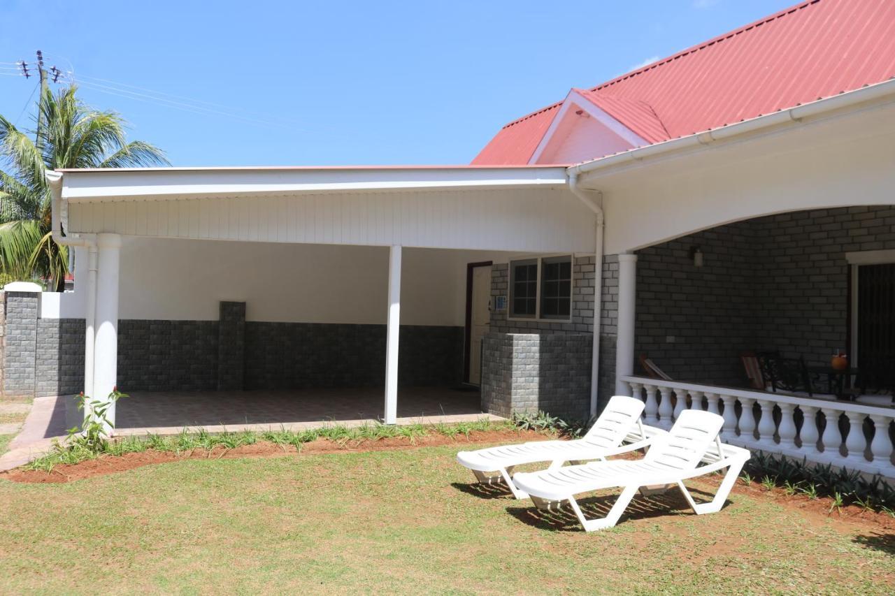 Chez Augustine Apartment Baie Lazare  Екстериор снимка